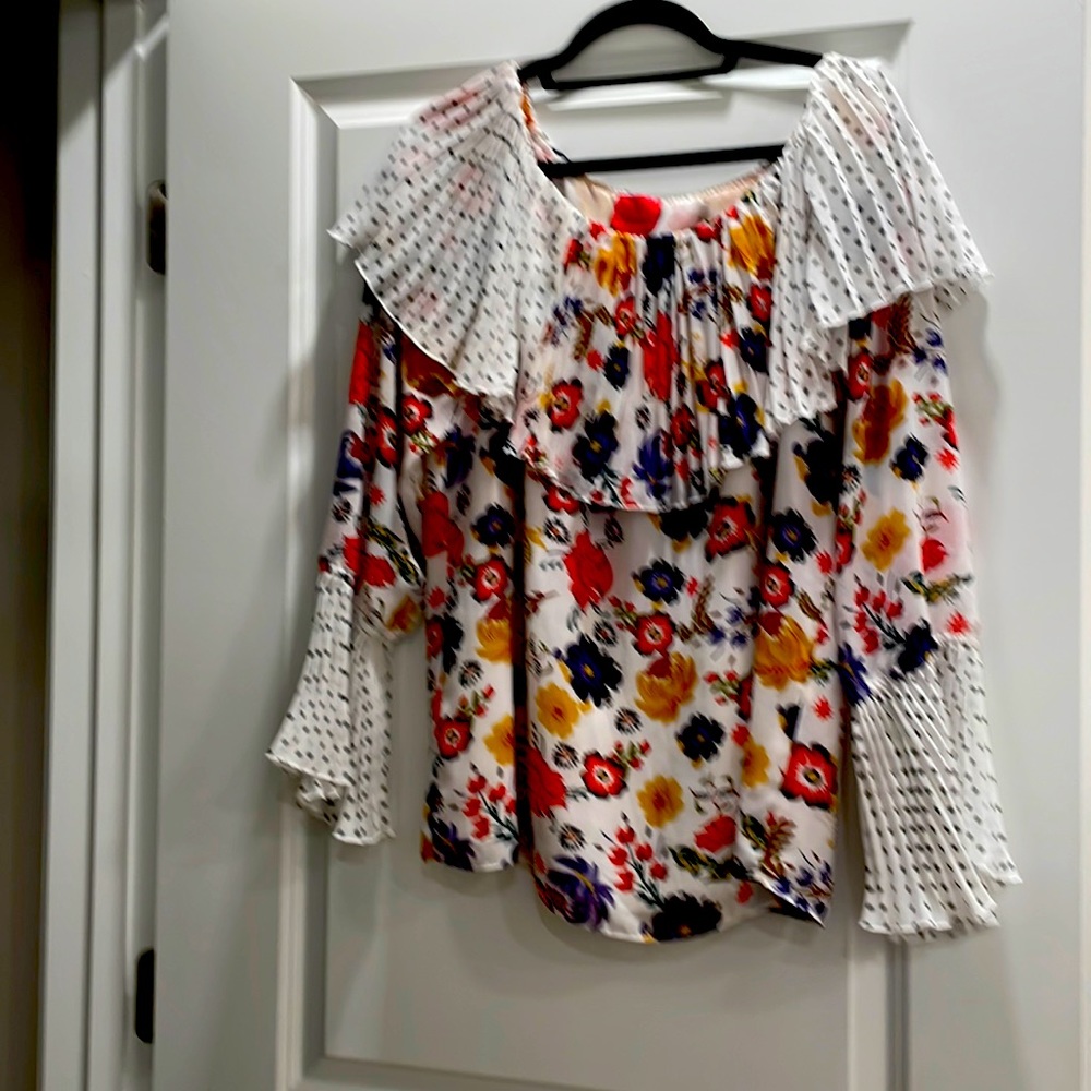 Women’s Blouse